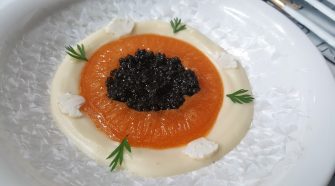 Huevo, caviar y coliflor Noor