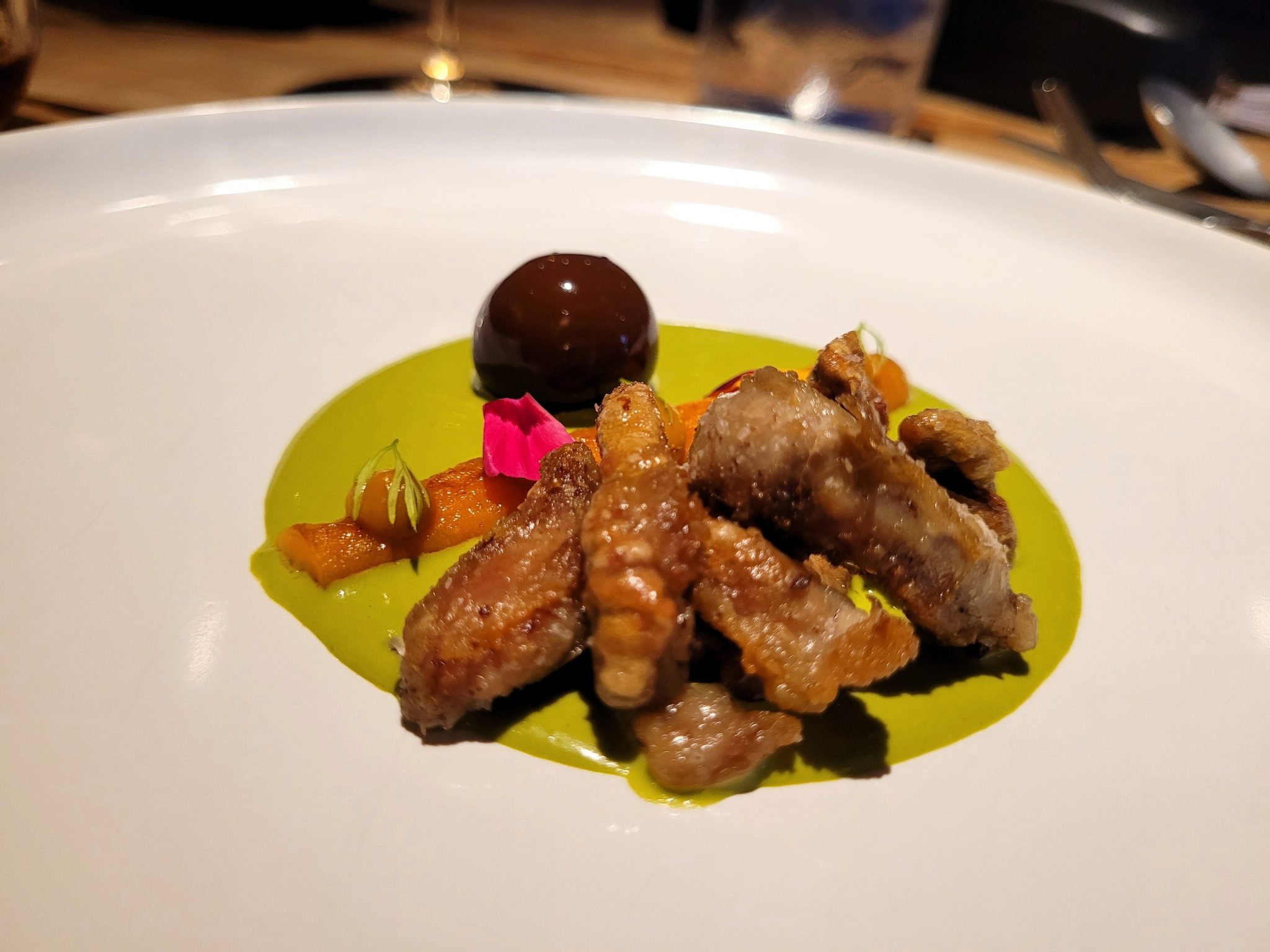 Chorrillo de cordero con ensalada verde