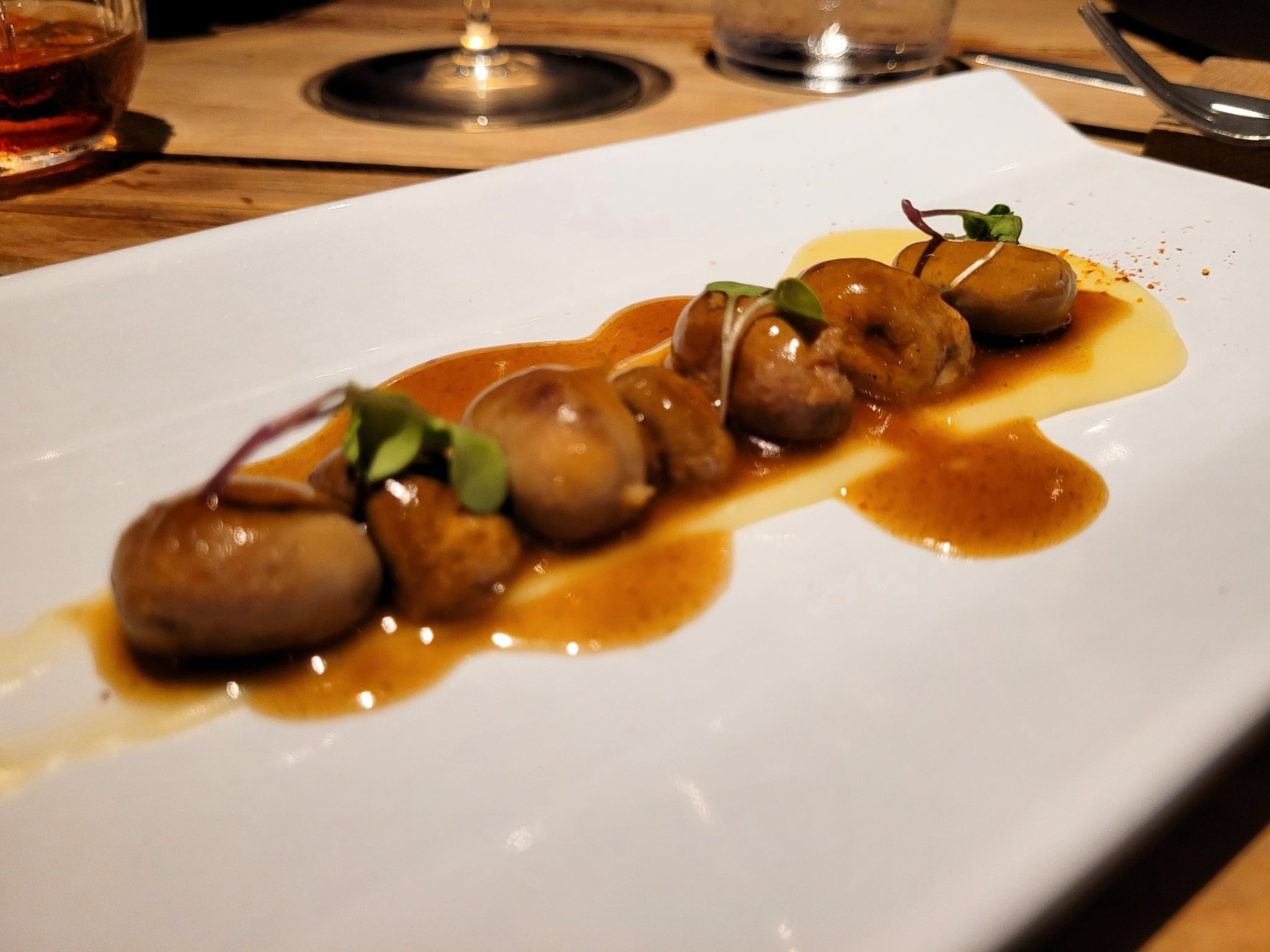 Riñones al jerez con parmentier de patata