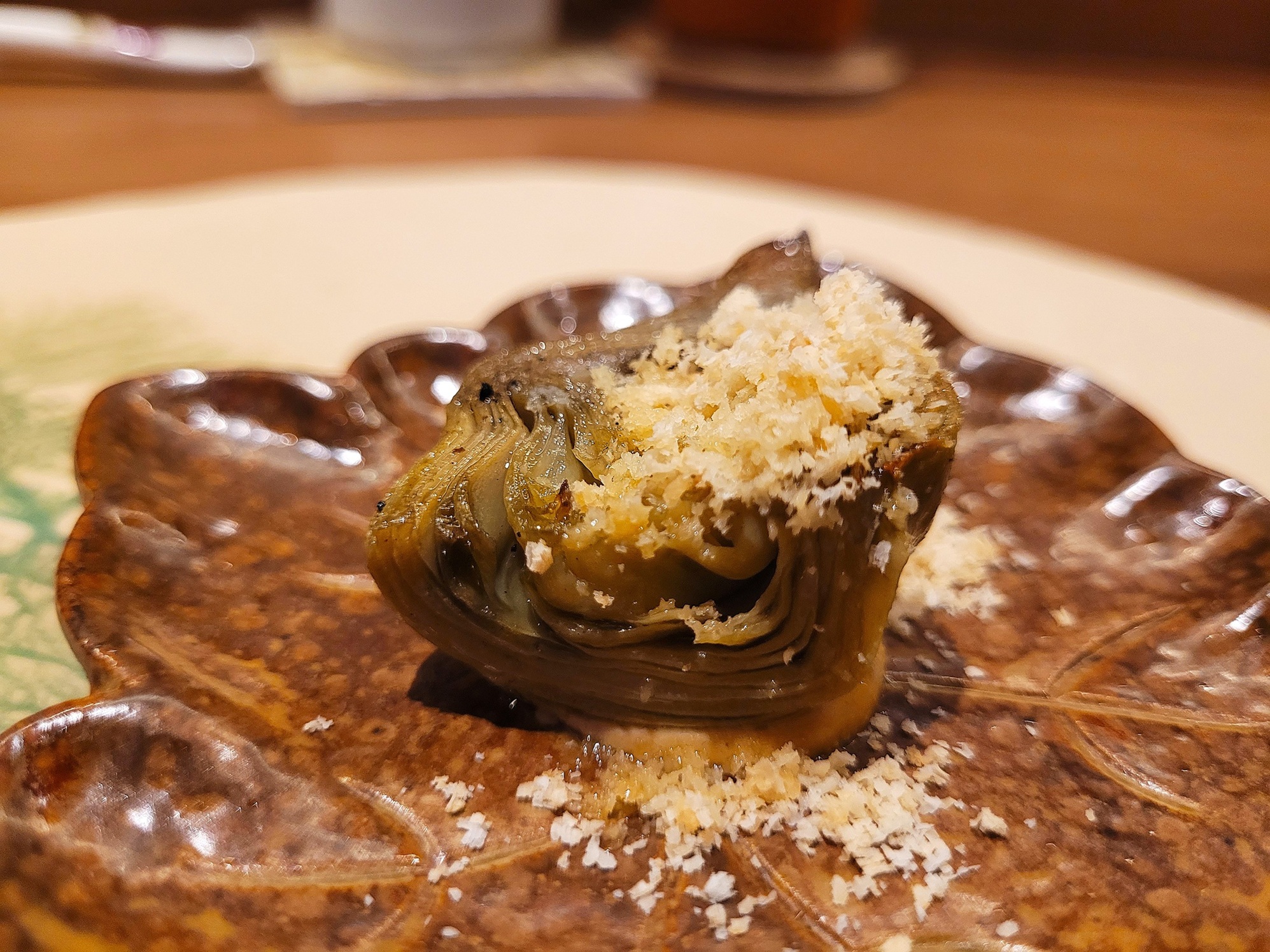 Alcachofa y almendra frita