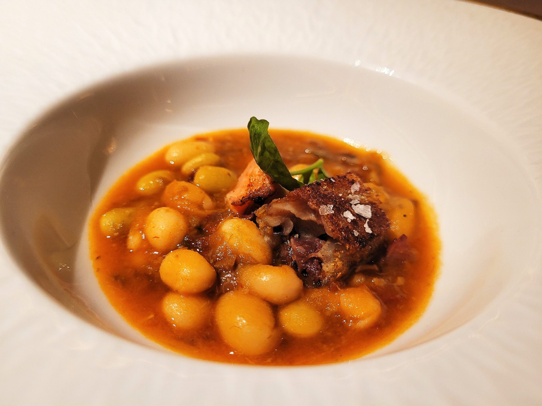 Pochas con pulpo y morros crujientes